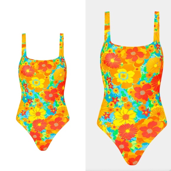 KULANI KINIS
Adjustable Cross Back One Piece Size M $112 - Picture 4 of 8